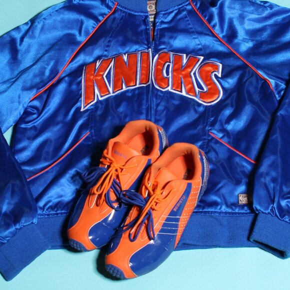 New York Knicks Hardwood Classics Women's Bomber Jacket (L) - Picture 10 of 11